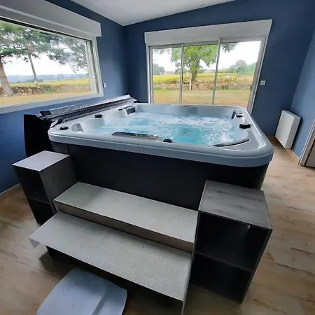 Gite Chaleureux Avec Spa Privatif * Languidic
